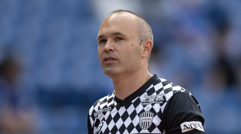 ...CLAP DE FIN POUR ANDRES INIESTA AUSSI