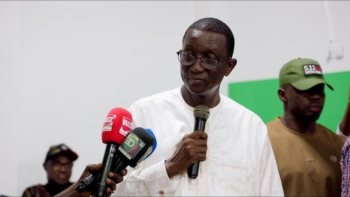 «Diomaye-Sonko» : Amadou Bâ sort les griffes